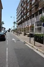 Happy Few Le Massenet Apartman *